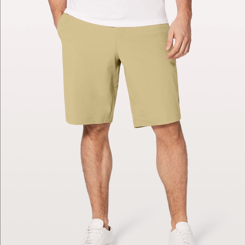 Lululemon men’s short !!!!